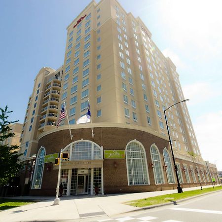 Hilton Garden Inn Charlotte Uptown Экстерьер фото