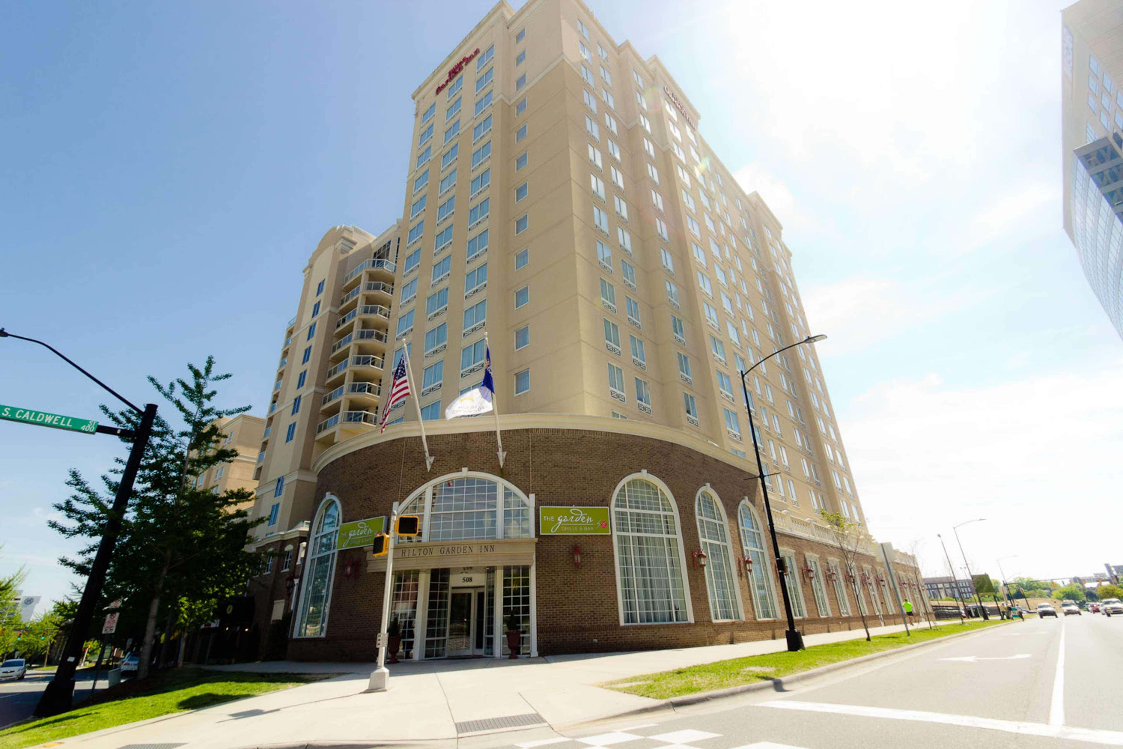 Hilton Garden Inn Charlotte Uptown Экстерьер фото